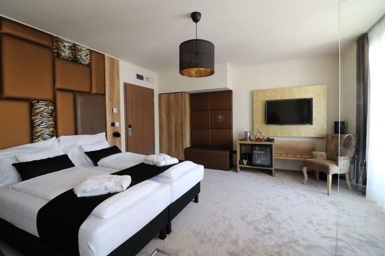 Baobab Suites Siofok Luaran gambar